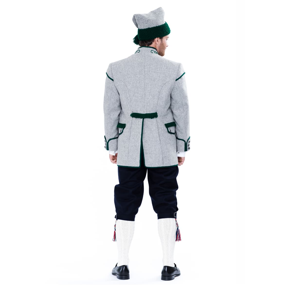 Romsdal_herrebunad_langjakke_lue_bak.jpg