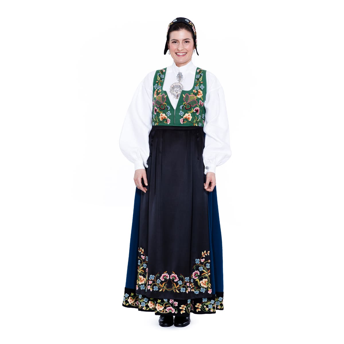 Aksel_Waldemar_B95_bunad_dame_lue.jpg