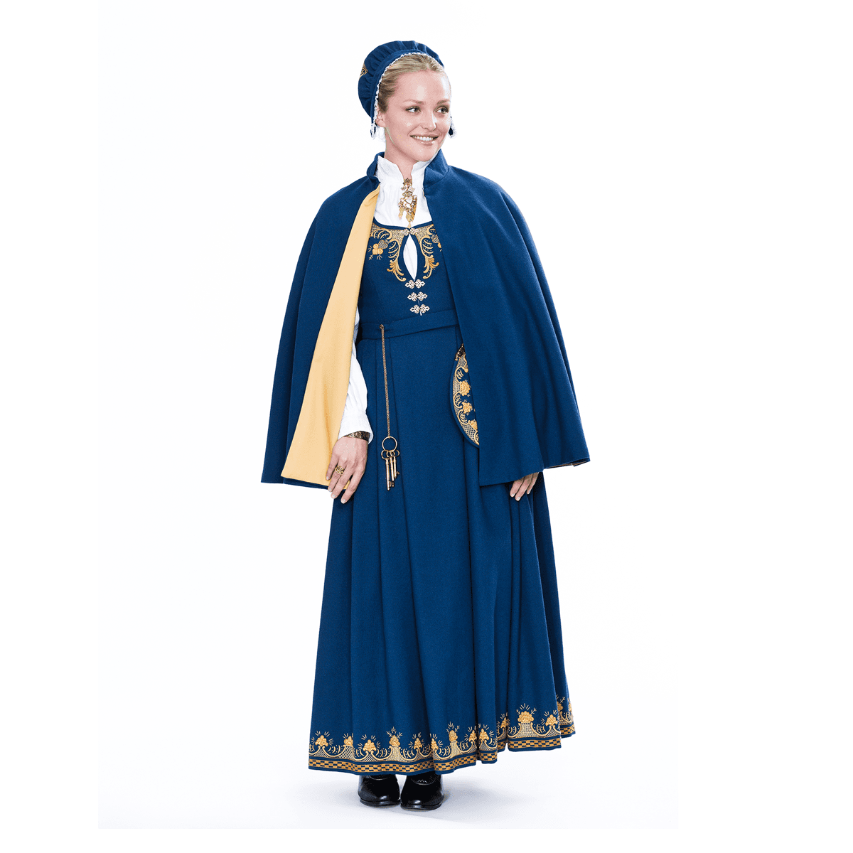 RomerikeL40_bla_kortcape_front.png